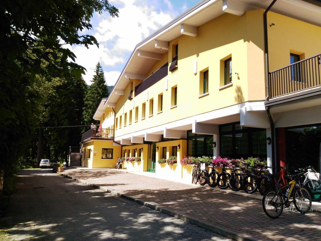 Residence Miravalle & Stella Alpina วัลดอบเบียเดเน ภายนอก รูปภาพ